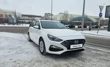 Hyundai i30 2022 года за 8 000 000 тг. в Астана фото 2