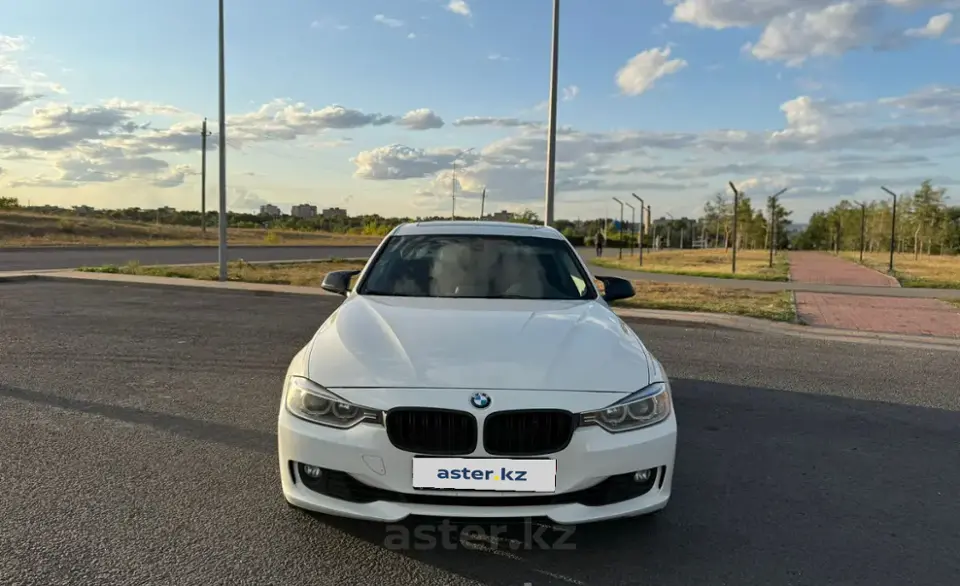 BMW 3 серии 2015 года за 9 000 000 тг. в Шымкент фото 2