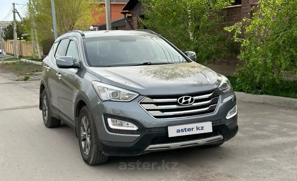 Hyundai Santa Fe 2012 года за 7 500 000 тг. в Астана фото 3