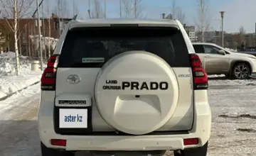 Toyota Land Cruiser Prado 2018 года за 26 500 000 тг. в Актобе