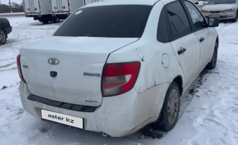 LADA (ВАЗ) Granta 2018 года за 3 000 000 тг. в Астана фото 5