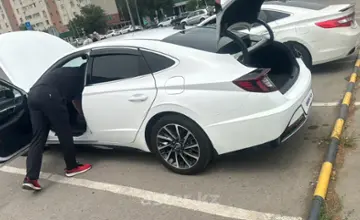 Hyundai Sonata 2023 года за 13 500 000 тг. в Алматы фото 4