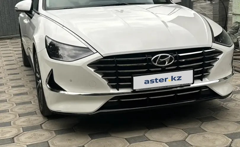 Hyundai Sonata 2023 года за 13 500 000 тг. в Алматы