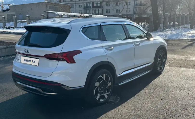 Hyundai Santa Fe 2022 года за 17 800 000 тг. в Алматы фото 3