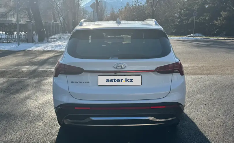 Hyundai Santa Fe 2022 года за 17 800 000 тг. в Алматы фото 4