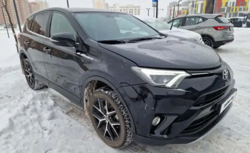 Toyota RAV4 2017 года за 10 000 000 тг. в Астана фото 3