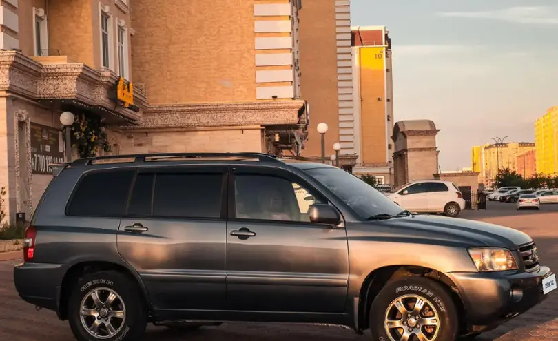 Toyota Highlander 2005 года за 7 000 000 тг. в Актау фото 4