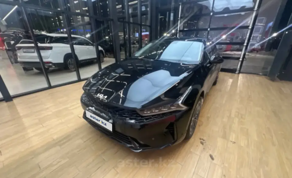 Kia K5 2025 года за 15 500 000 тг. в Астана