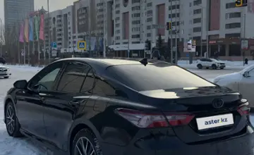 Toyota Camry 2018 года за 12 500 000 тг. в Астана фото 4