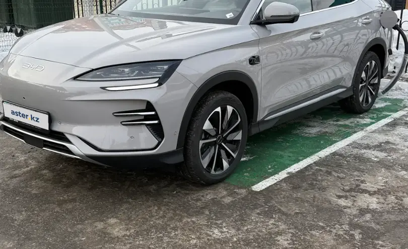 BYD Song Plus EV Champion 2025 года за 15 200 000 тг. в Актобе