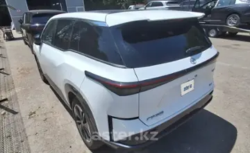 Toyota bZ3X 2025 года за 14 400 000 тг. в Павлодар