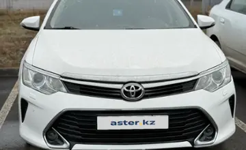 Toyota Camry 2014 года за 10 000 000 тг. в Астана фото 2