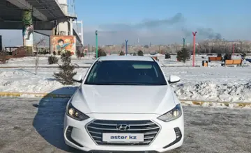 Hyundai Elantra 2018 года за 8 100 000 тг. в Павлодар фото 2