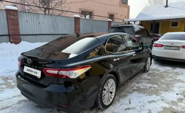 Toyota Camry 2018 года за 14 900 000 тг. в Алматы фото 4