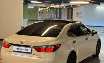 Lexus ES 2013 года за 12 500 000 тг. в Тараз