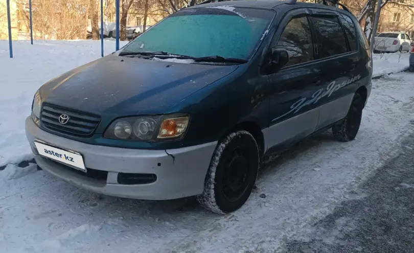 Toyota Ipsum 1996 года за 3 200 000 тг. в Алматы