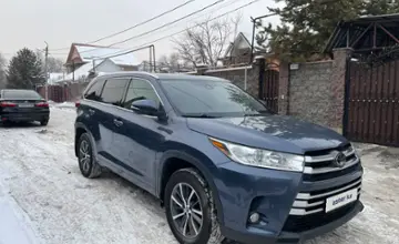 Toyota Highlander 2018 года за 18 500 000 тг. в Алматы фото 3