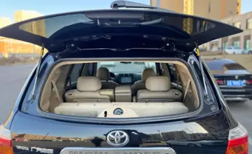 Toyota Highlander 2011 года за 9 500 000 тг. в Шымкент