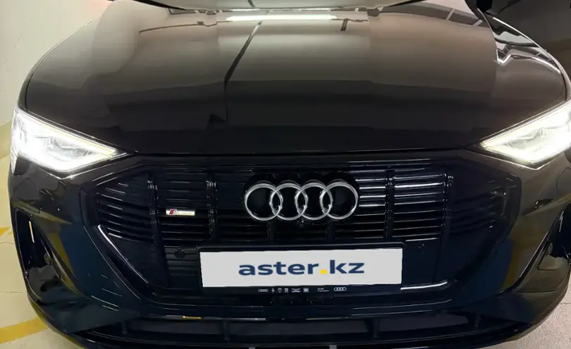 Audi e-tron 2021 года за 26 000 000 тг. в Алматы