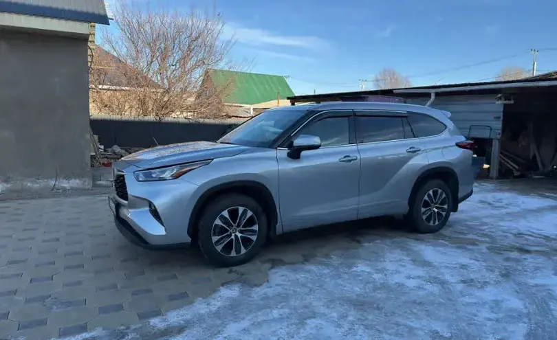 Toyota Highlander 2020 года за 22 700 000 тг. в Алматы фото 1