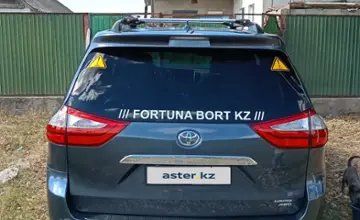 Toyota Sienna 2015 года за 14 000 000 тг. в Алматы