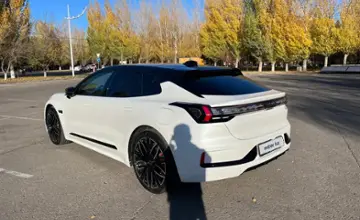 Zeekr 001 2023 года за 20 000 000 тг. в Астана фото 4