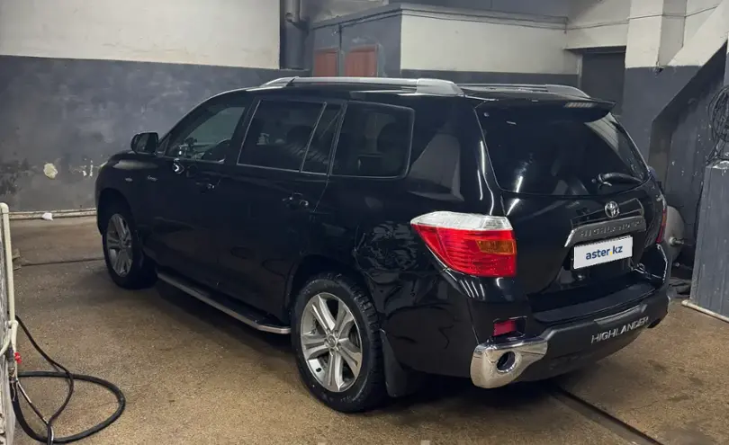 Toyota Highlander 2011 года за 10 900 000 тг. в Астана фото 3