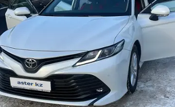 Toyota Camry 2019 года за 12 500 000 тг. в Астана фото 2