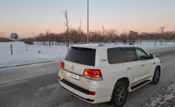 Toyota Land Cruiser 2020 года за 38 500 000 тг. в Астана фото 3