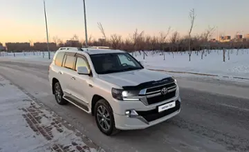 Toyota Land Cruiser 2020 года за 38 500 000 тг. в Астана фото 2