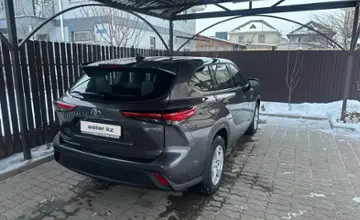 Toyota Highlander 2022 года за 27 000 000 тг. в Алматы фото 4