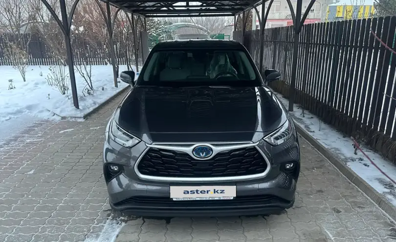 Toyota Highlander 2022 года за 27 000 000 тг. в Алматы