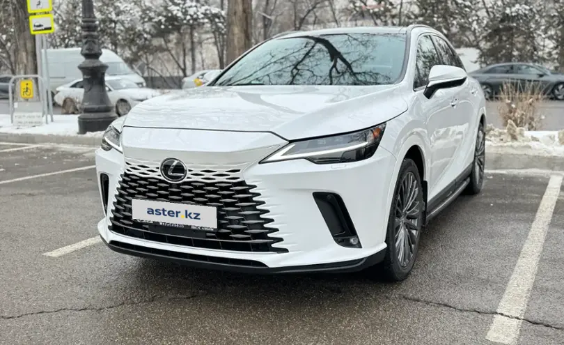 Lexus RX 2023 года за 37 500 000 тг. в Алматы