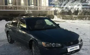 Toyota Camry 2000 года за 3 000 000 тг. в Алматы фото 2