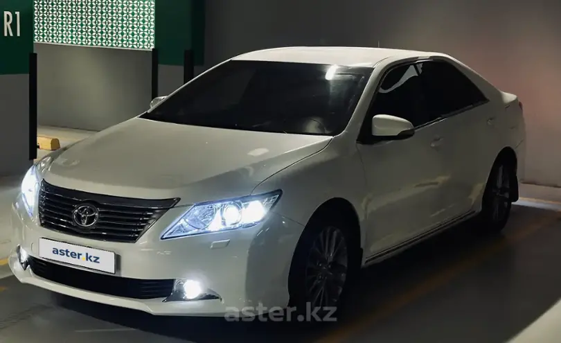 Toyota Camry 2013 года за 8 800 000 тг. в Астана