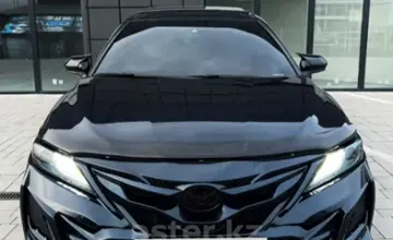 Toyota Camry 2020 года за 10 200 000 тг. в Усть-Каменогорск фото 1