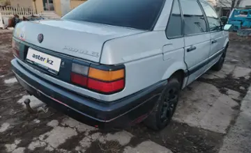 Volkswagen Passat 1992 года за 695 000 тг. в Уральск фото 4