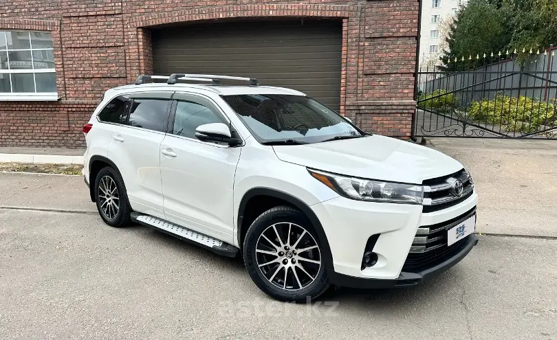 Toyota Highlander 2017 года за 21 000 000 тг. в Петропавловск фото 1