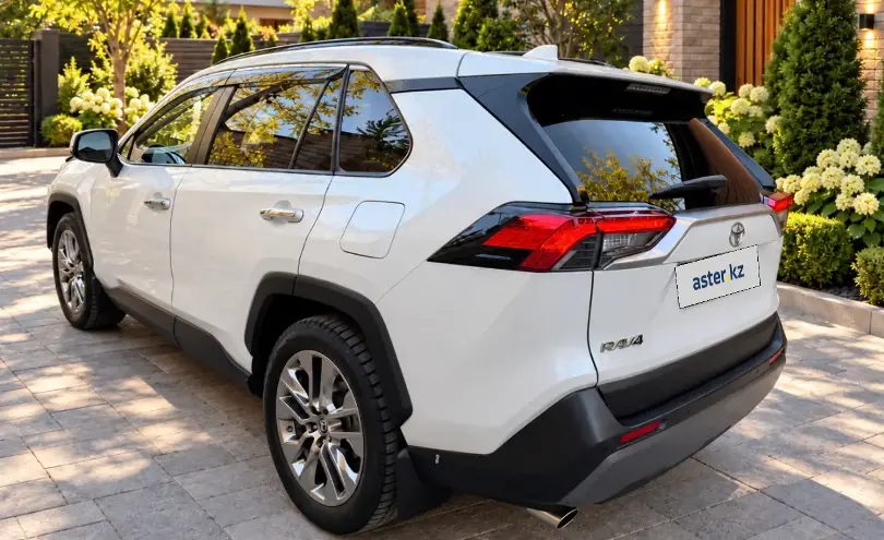 Toyota RAV4 2020 года за 15 000 000 тг. в Карагандинская область фото 4