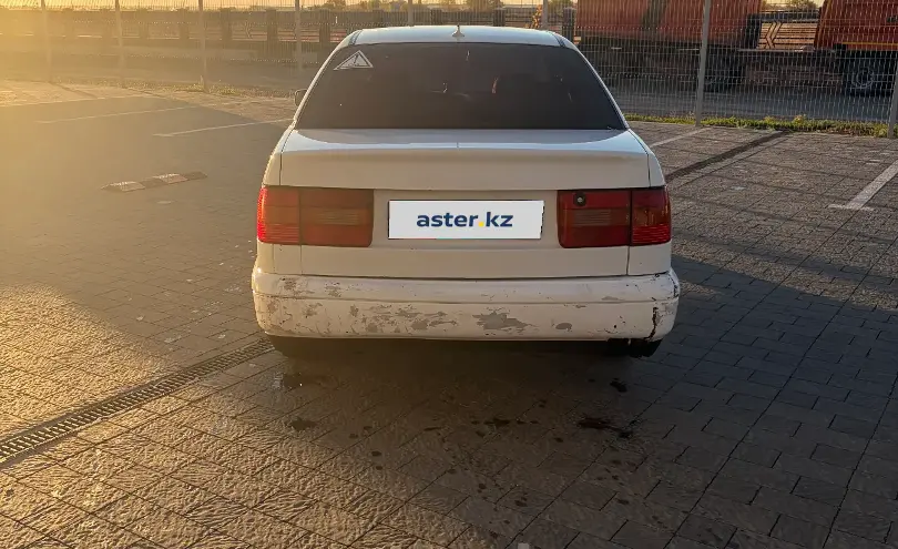 Volkswagen Passat 1995 года за 1 100 000 тг. в Актобе фото 5
