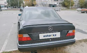Mercedes-Benz E-Класс 1993 года за 2 700 000 тг. в Усть-Каменогорск фото 2