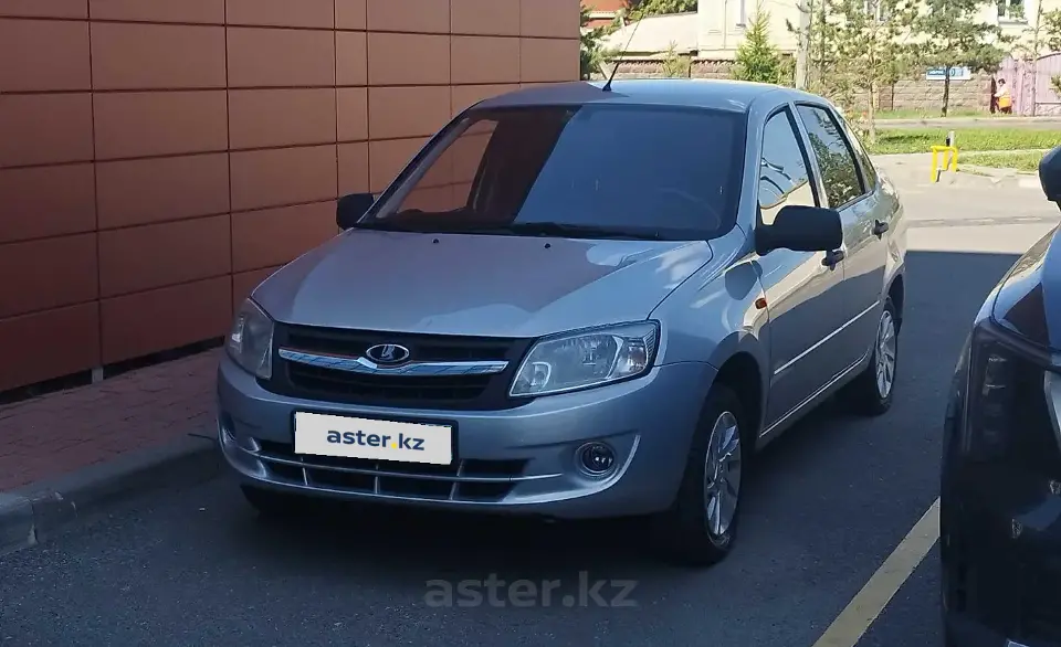 LADA (ВАЗ) Granta 2013 года за 2 100 000 тг. в Астана