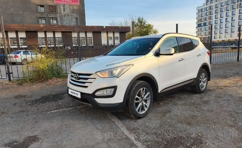 Hyundai Santa Fe 2012 года за 8 300 000 тг. в Караганда