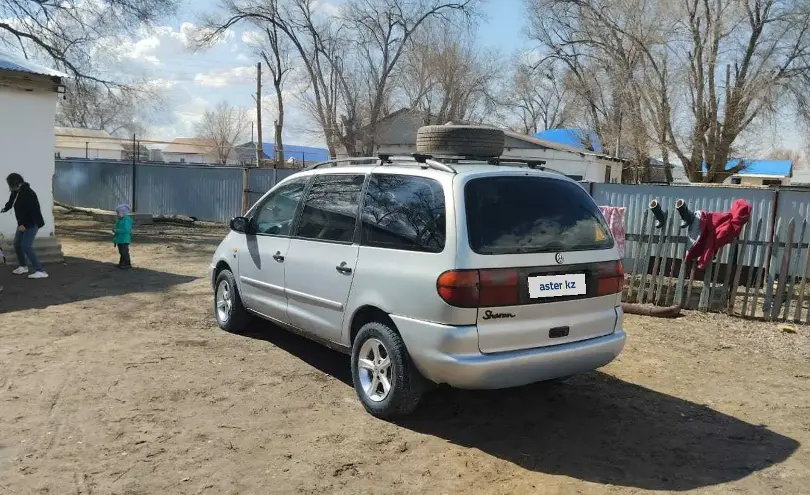 Volkswagen Sharan 1996 года за 1 500 000 тг. в Актюбинская область фото 3