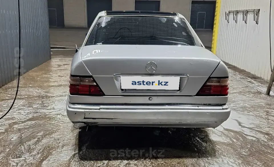 Mercedes-Benz E-Класс 1993 года за 1 250 000 тг. в Карагандинская область фото 5