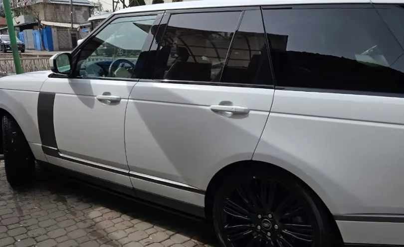 Land Rover Range Rover 2021 года за 39 000 000 тг. в Алматы фото 2