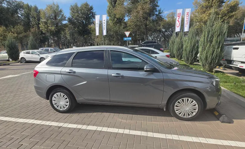 LADA (ВАЗ) Vesta 2018 года за 4 200 000 тг. в Алматы фото 3
