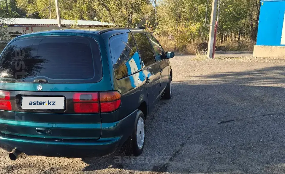 Volkswagen Sharan 1995 года за 1 500 000 тг. в Карагандинская область фото 3