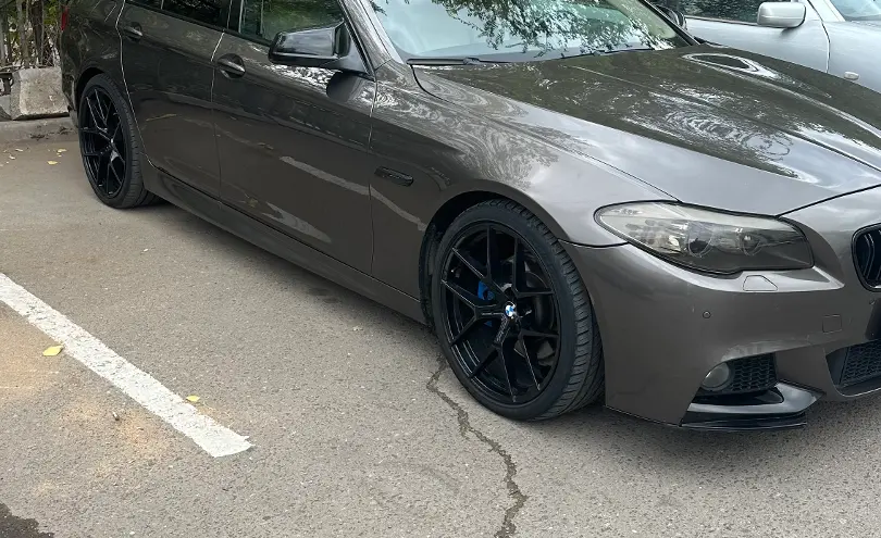 BMW 5 серии 2010 года за 9 900 000 тг. в Астана фото 3