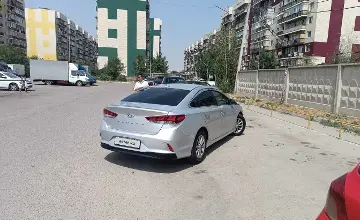 Hyundai Sonata 2018 года за 4 999 999 тг. в Алматы фото 3